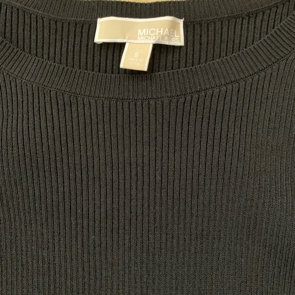 Crewneck Ruffle-Cuff Stretch-Viscose Ribbed Top - Picture 4 of 5